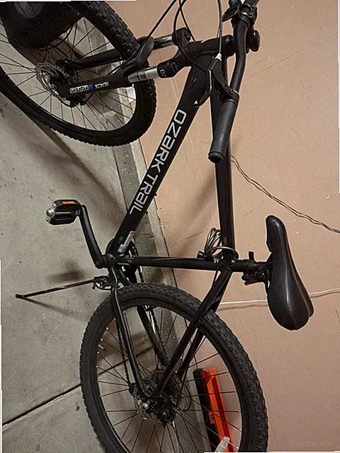 Mountain Bike Ozark Trail Black In Good Condition 21 Speed